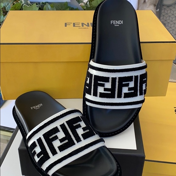 alexander mcqueen trainers farfetch